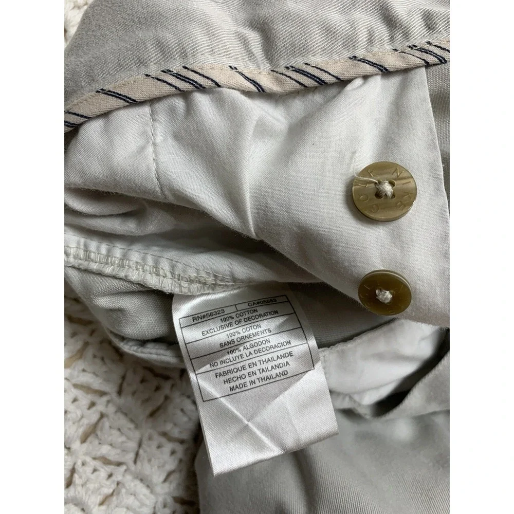 Nike Chino Shorts Mens Tag 34 Approx 32X9 Beige Pleated Front cotton‎ 192213